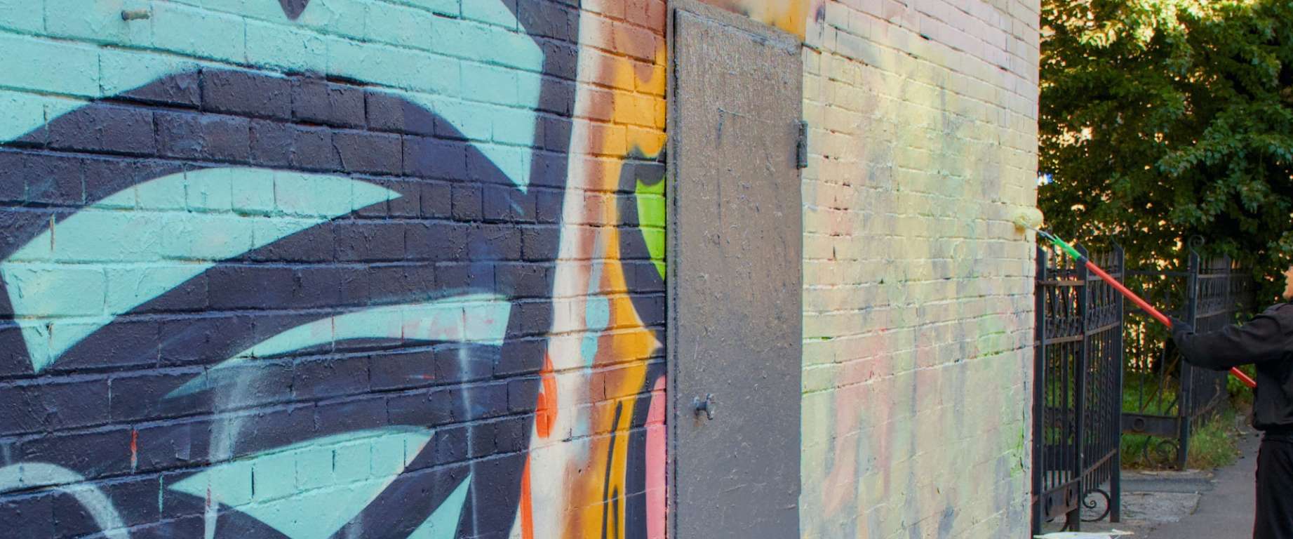 Fast Graffiti Removal & Restoration
