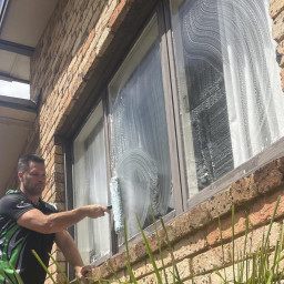 window_cleaning_northern_sydney_northern_beaches_nsw_australia_4.jpg